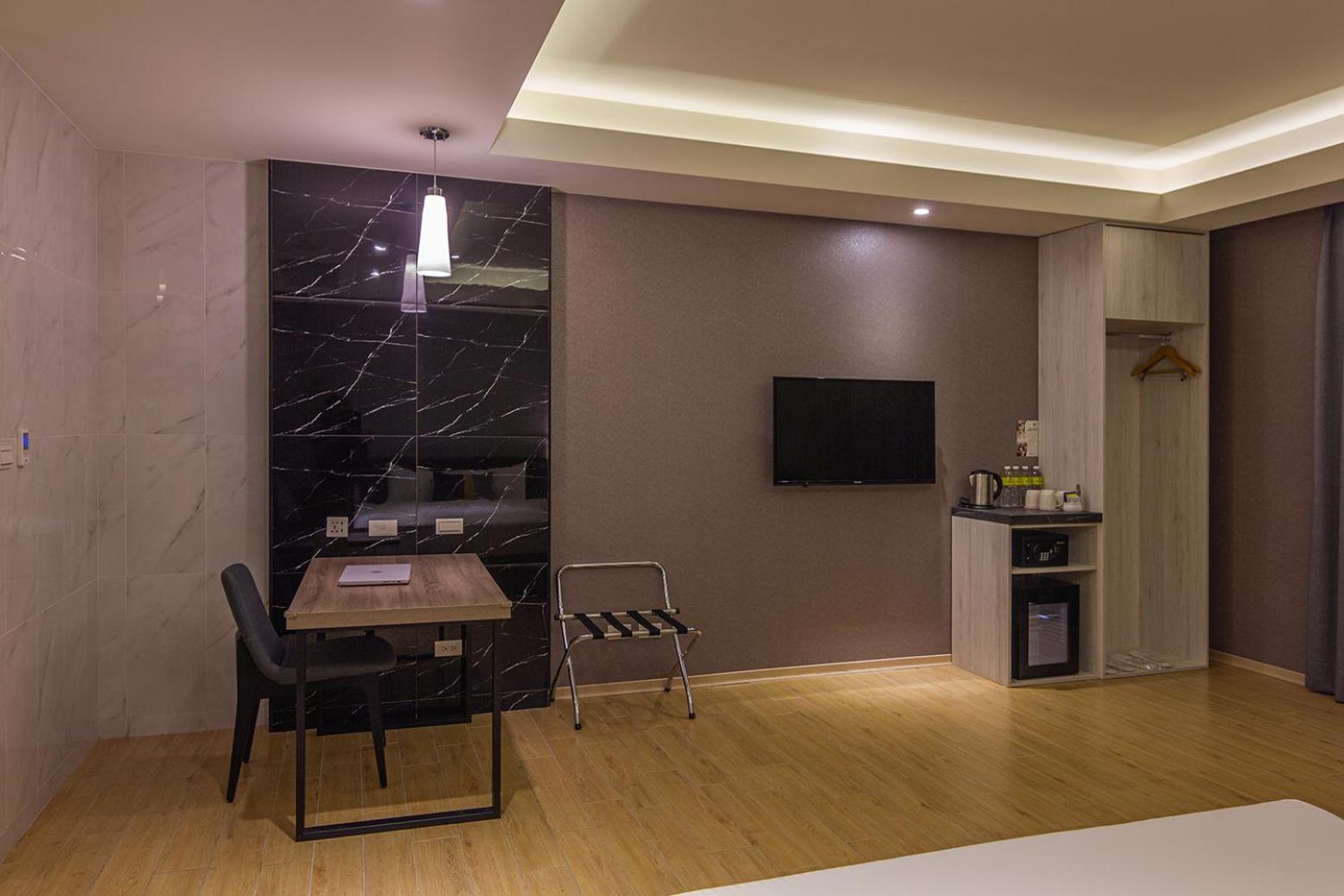 Check Inn New Taipei Luzhou Екстер'єр фото