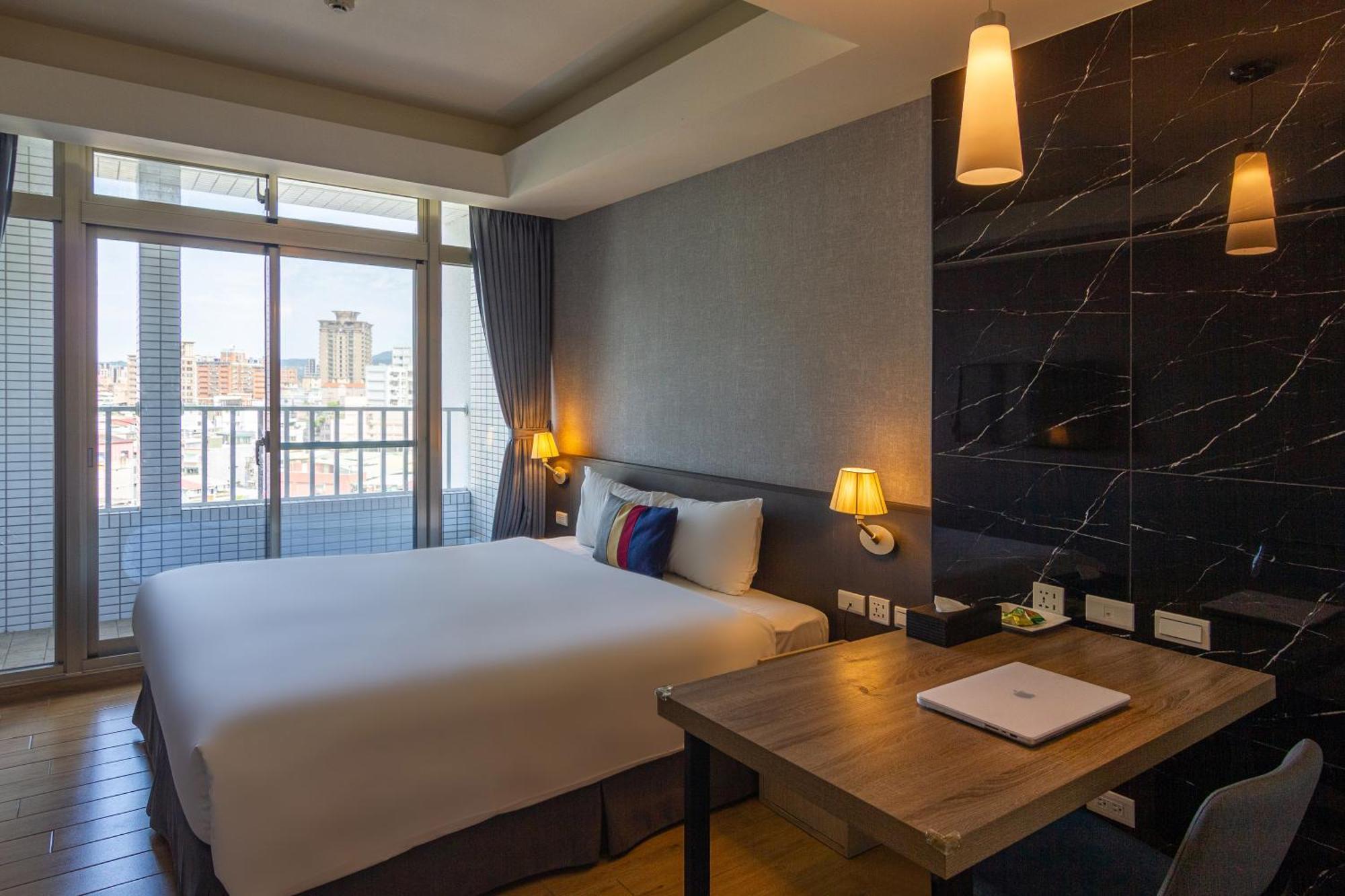 Check Inn New Taipei Luzhou Екстер'єр фото