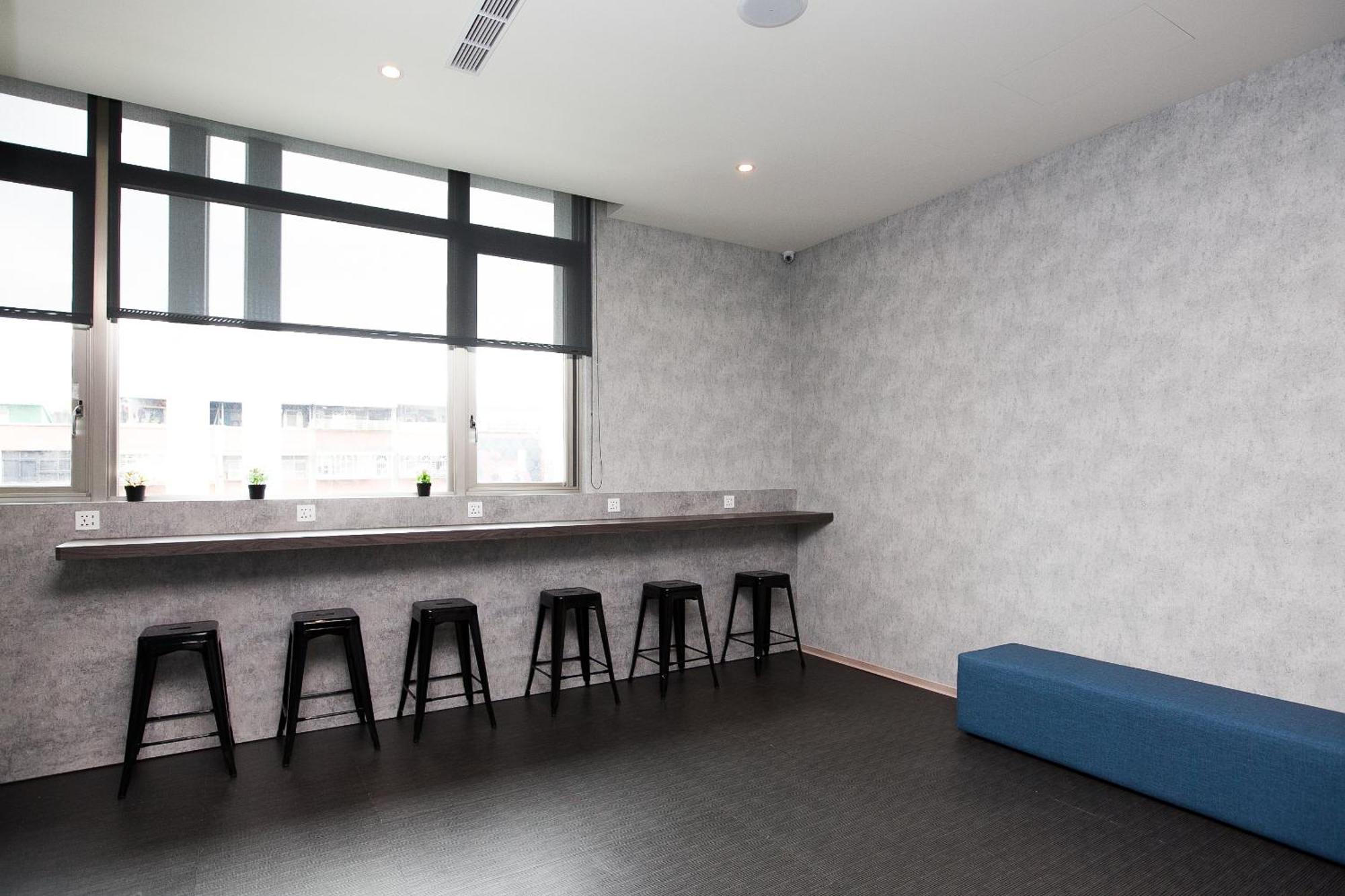 Check Inn New Taipei Luzhou Екстер'єр фото